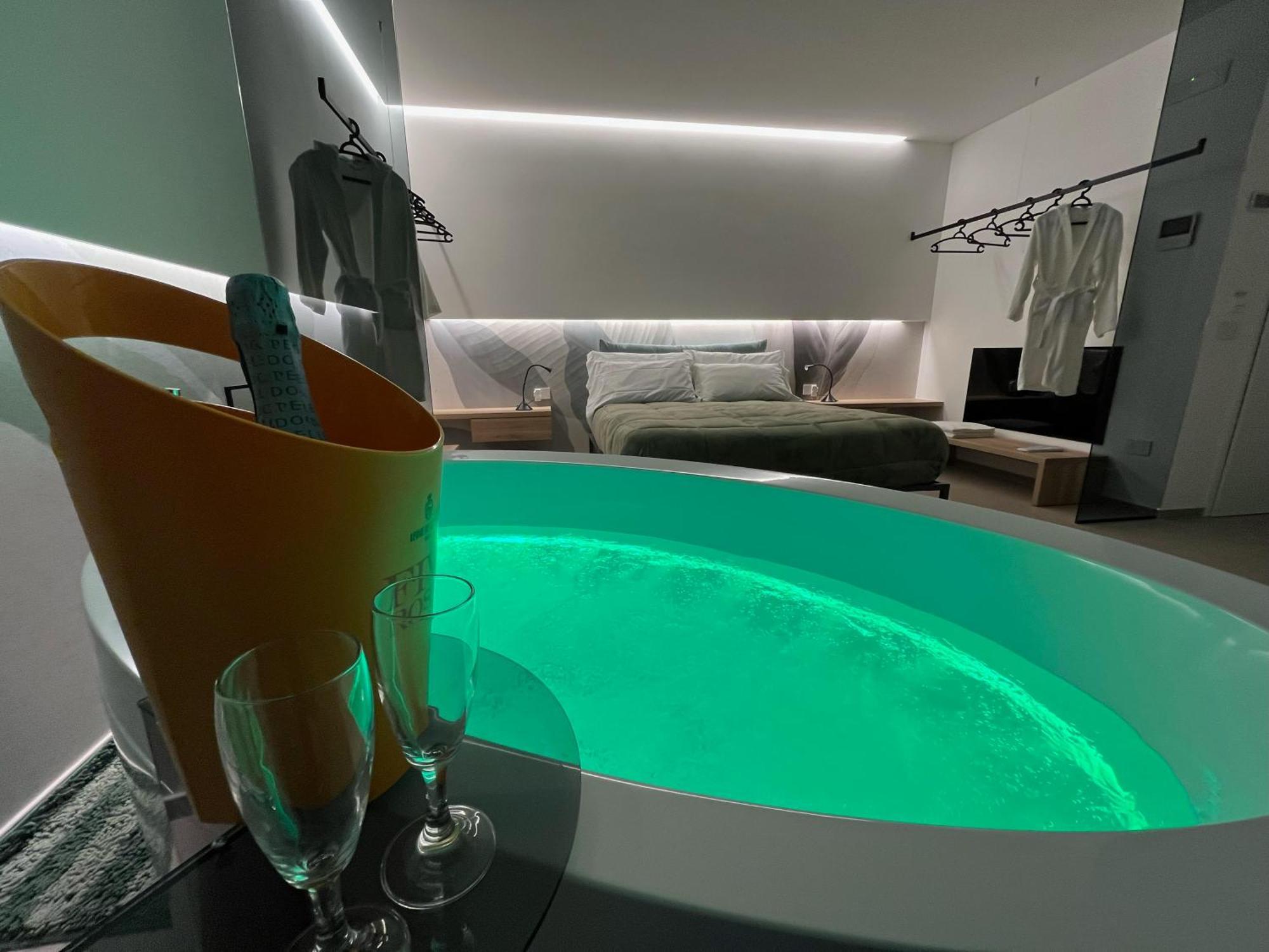 Seacity Suite & Stay Monopoli Buitenkant foto